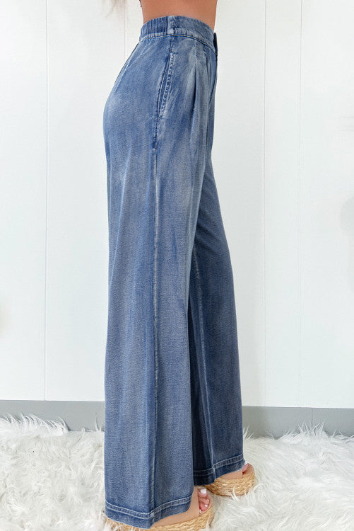 High Waisted Pleaded Jean