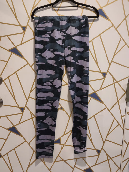 Camo leggings