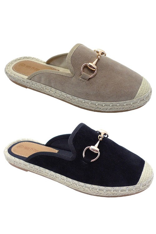 Black or tan slides