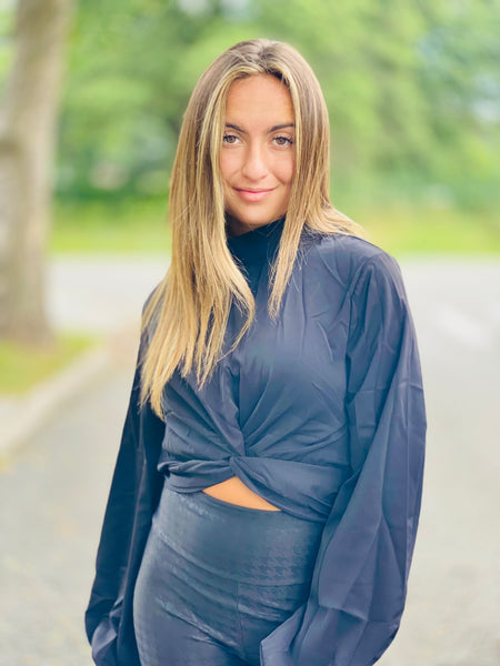 Crop Twist Front Long Sleeve
