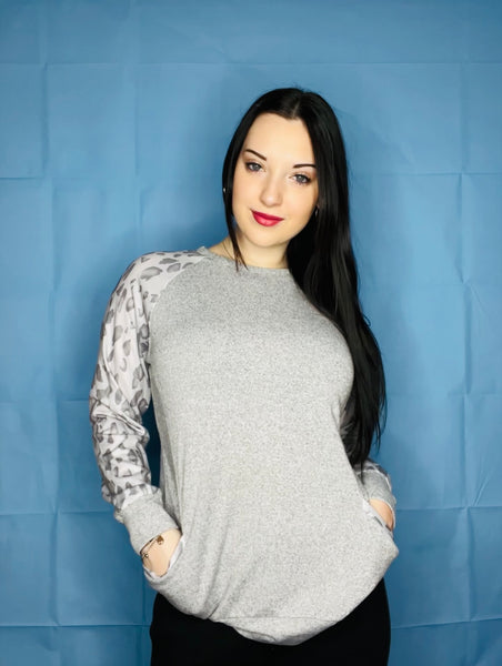 Grey Leopard top