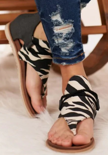 Print Flat Sandals